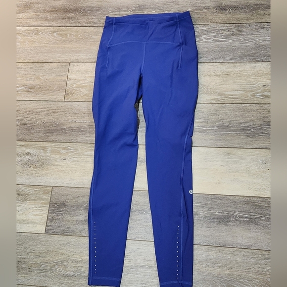 lululemon athletica Pants - Lululemon Swift Speed HR Crop 23" Luxtreme Size 6 Wild Indigo WLIN